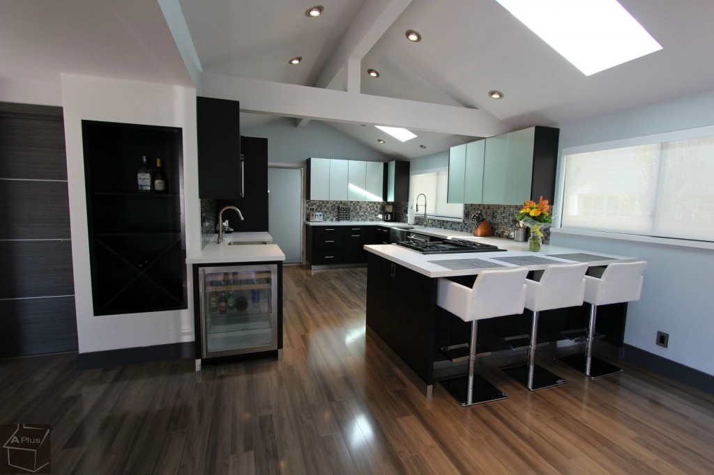 Modern_Style_kitchen_sophia_cabinets_san_clemente00003
