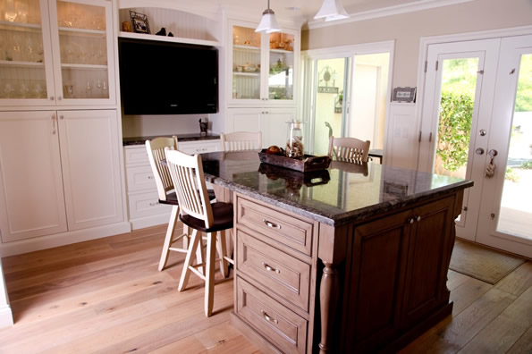 Designing an eating area in Kitchen Planning & remodel pointers in Laguna Niguel Orange county