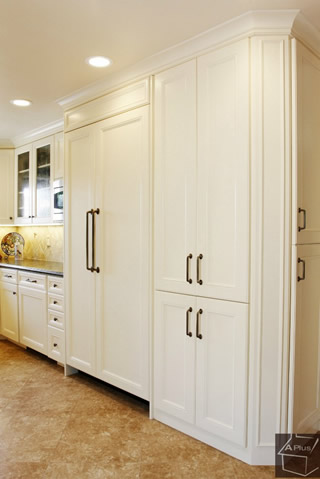 Cottage Style Kitchen Cabinets in Orange County
