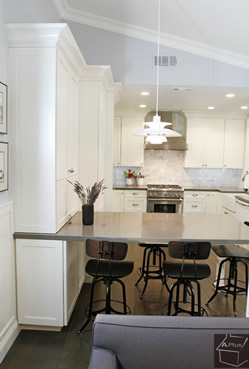 Built-in dining table in the kitchen as part of planning your kitchen remodel