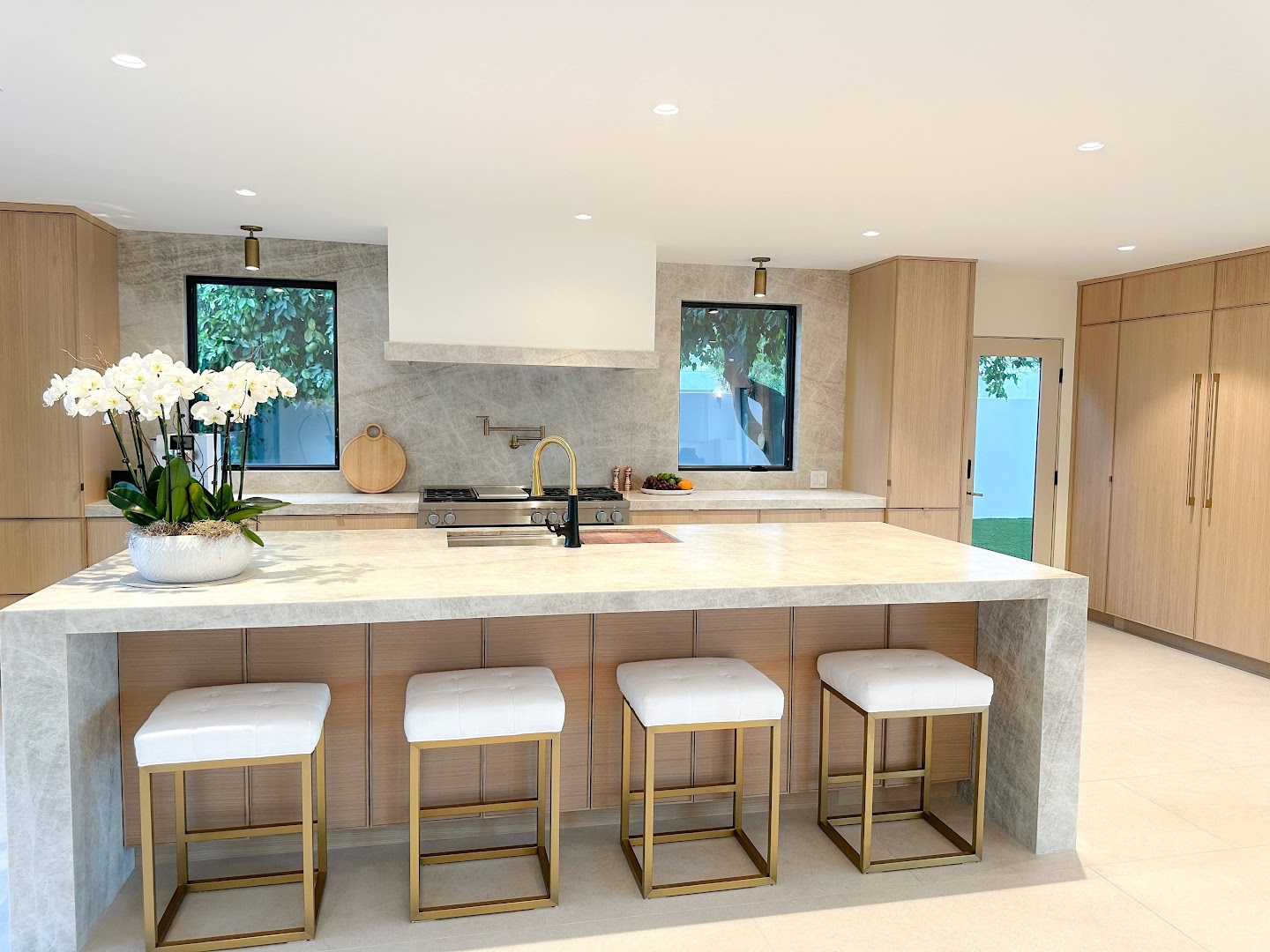 Design Build Modern Transitional Kitchen Remodel in Palm Springs