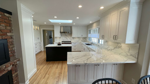 Transitional Kitchen Design with fireplace Santa Ana